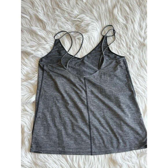 Nike Dri-Fit Women’s XS Gray Tank Top Activewear Gym Outdoors Fitness - Picture 3 of 7